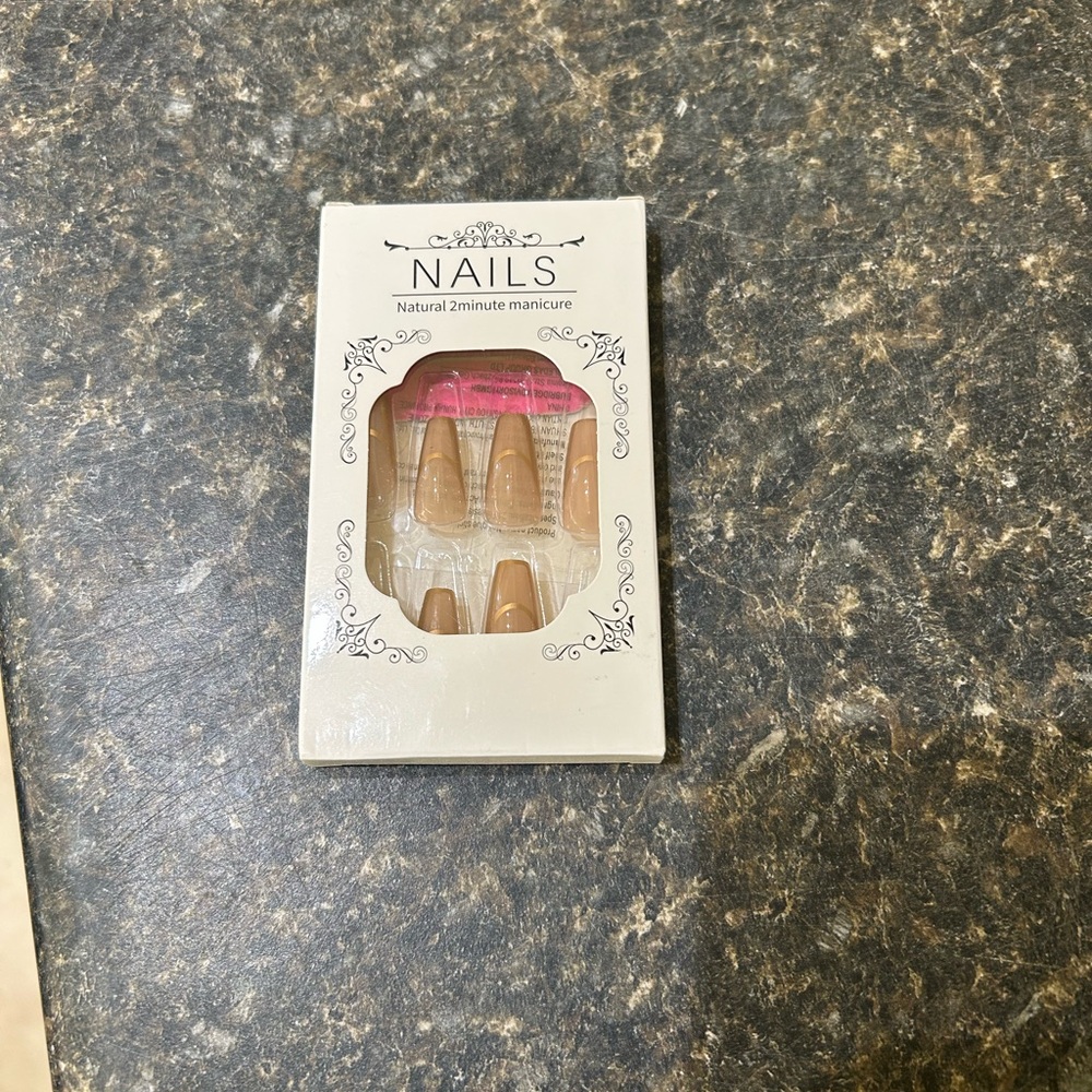 Natural 2-Minute Manicure Nails